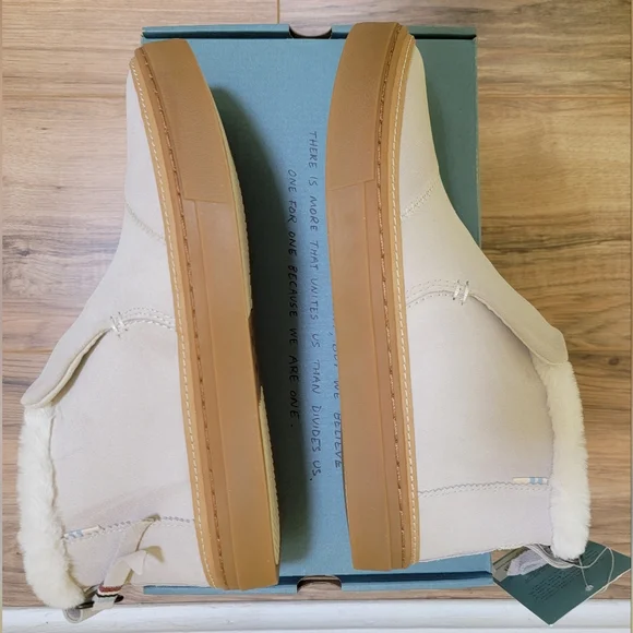 TOMS Women's Paxton Mid Top Boots Cream Suede with Faux Fur Size 8 - Picture 8 of 12